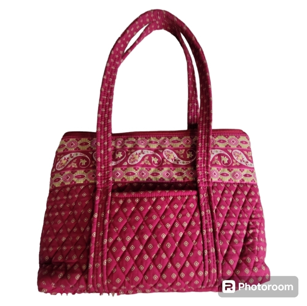 COUNTRY PROVENCAL, Magenta quilted tote w/paisley print. OS.